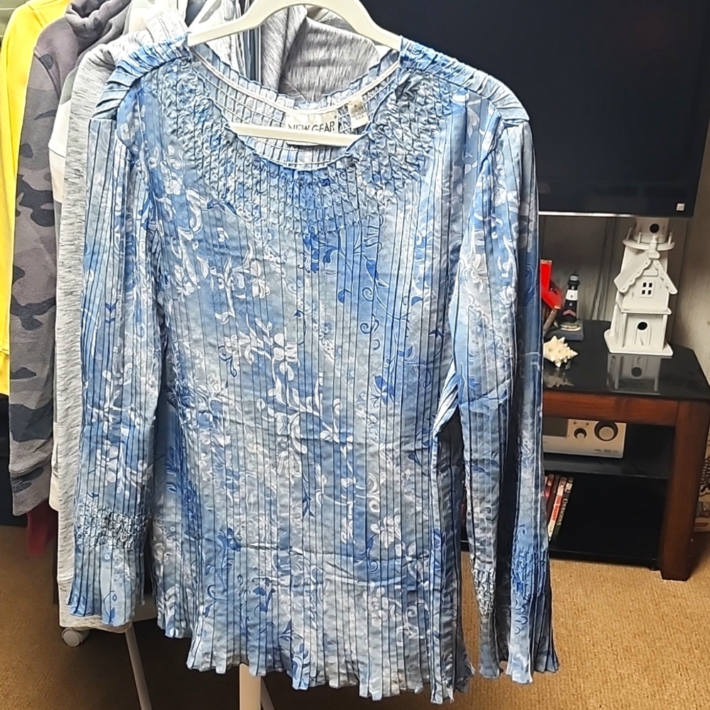 Blue blouse size XL